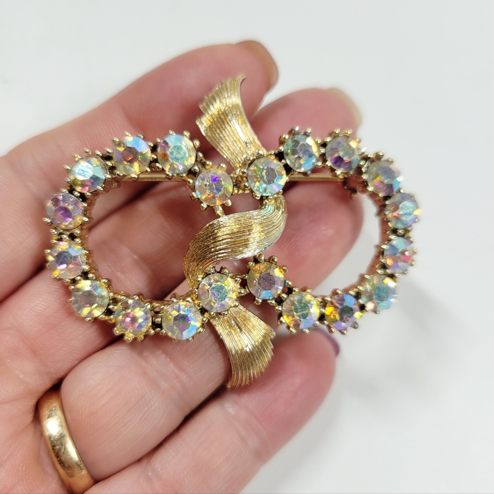 Vintage CORO Rhinestone Brooch Entwined Ribbon On Circles AB